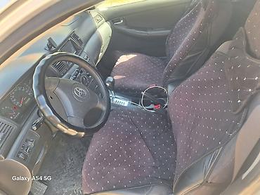 мерседес 124 с: Toyota Corolla: 2002 г., 1.6 л, Автомат, Бензин, Седан — 5