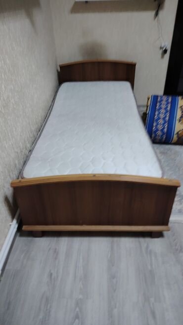 Çarpayılar: İşlənmiş, Təknəfərlik çarpayı, Bazasız, Matras ilə, Siyirməsiz, Azərbaycan