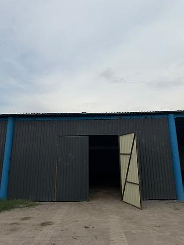 ангар склад: 190 м², С высокими потолками — 1