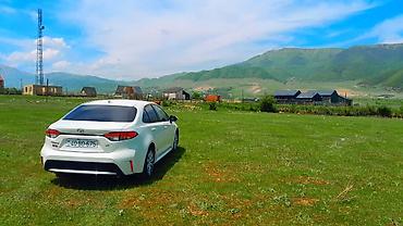 nıssan: Toyota Corolla: 1.8 l | 2019 il Sedan — 10