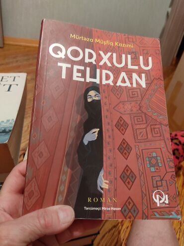 Книги, журналы, CD, DVD: Satilir təzədir koclə əlaqədar satilir vərəqləri əzilməyib qiymətinden