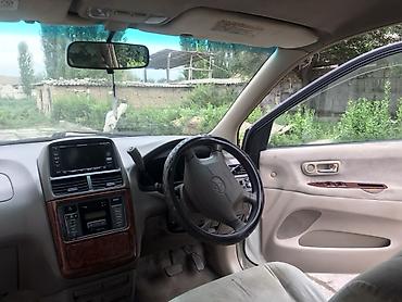 sprinter 315: Toyota Gaia: 2002 г., 2.5 л, Автомат, Бензин, Минивэн — 4