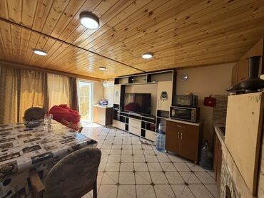 Продажа домов: 3 комнаты, 100 м², Нет кредита, Средний ремонт