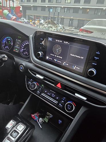 Hyundai: Hyundai Sonata: 2022 г., 2 л, Бензин, Седан — 6