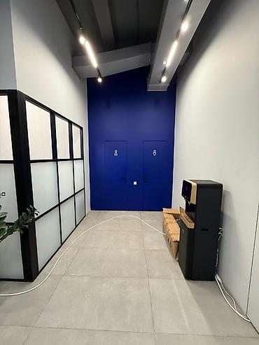 Аренда офисов: Аренда офисов, 166 м², В жилом комплексе, 1 линия, С отдельным входом, С системой безопасности — 4