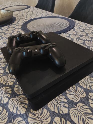 dişlər: > 🎮 PlayStation 4 Slim 500 GB – 13 orijinal oyunla Satılır: PS4