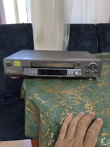video kaset: Sony VHS video maqnitofonu (VCR) - Model: Sony Video Cassette — 1