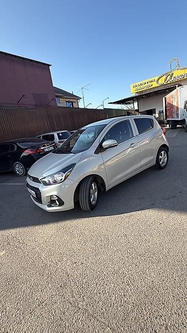 shevrolet lacetti: Chevrolet Spark: 2018 г., 1 л, Автомат, Бензин, Хэтчбэк — 1