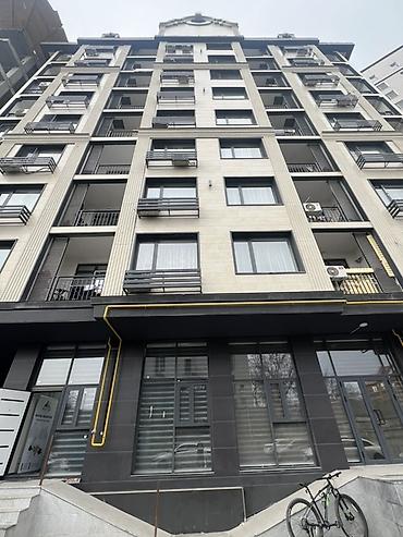 Продажа салонов красоты и кабинетов: Продаётся коммерческое помещение в мкр. Джал Отличная локация — рядом — 8