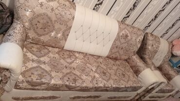 Divan və kreslo dəstləri: Divan, 2 kreslo