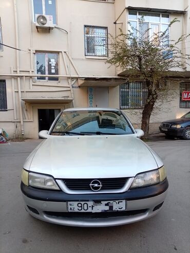 Opel: Opel Vectra: 2 l | 1998 il 210009 km Sedan — 1