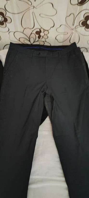 Kostyumlar: Продаются почти новые мужской костюм + 2 брюк все сразу Продается -da lalafo.az — 2 Kostyumlar: Продаются почти новые мужской костюм + 2 брюк все сразу Продается — 2