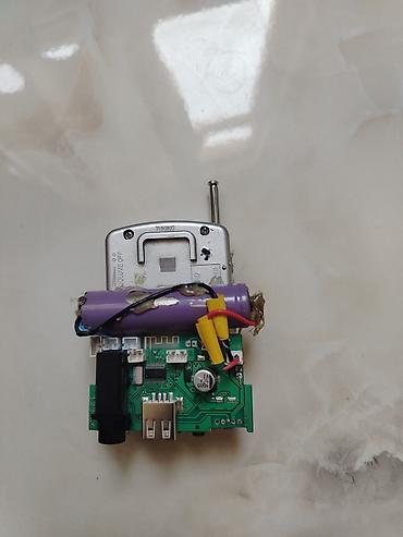 balaca plazma: Mini AM/FM radio modulu – portativ qurğu Xüsusiyyətlər: - AM və FM — 1