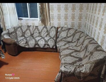 Çarpayılar: Künc divan, Divan