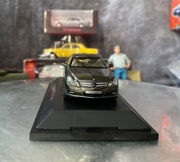 Avtomobil modelləri: Mercedes, 2009 il, 1:43, Dəmir, Ödənişli çatdırılma — 4