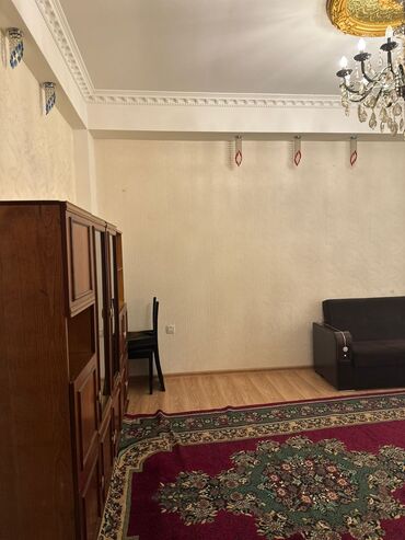 ceyranbatanda kiraye evler 2024: Bura.kiraya.veril.sumqaylt.(6.mkryonda.)yeni.bina.2.otaq.tam.Asiyll.Ev