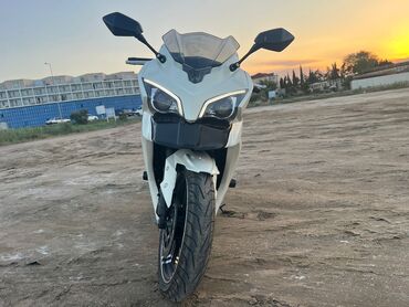 moped şinləri: - Cmoto, 400 sm3, 2023 il, 2000 km