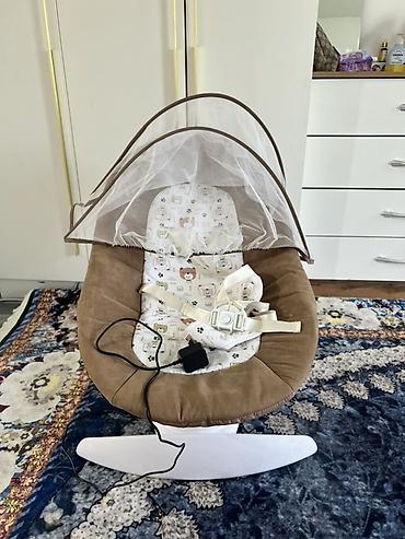 молокосос электронный: Детский шезлонг, Новый, Электронная, цвет - Бежевый — 2