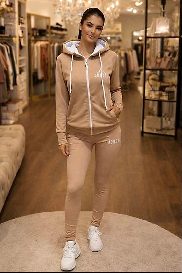 Women's Clothing: 03. trenerke ženske S,M,L,XL,XXL,3XL veličine 🌸 🌸4200 din — 2