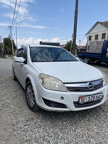 оп ком: Opel Astra: 2008 г., 1.6 л, Механика, Бензин, Седан — 4