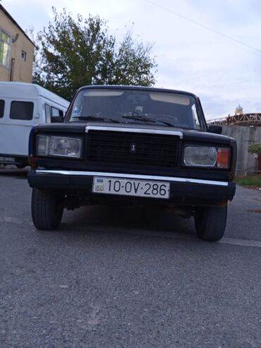 VAZ (LADA): Vaz 2107,baltqa regi Xüsusiyyətlər: - Kuzov: klassik 4 qapılı, mavi — 5