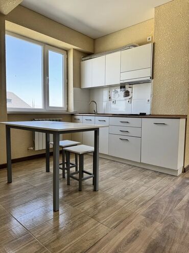 сдам 1 комнатную квартиру на длительный срок рядом джал бишкек: 1 комната, Агентство недвижимости, Без подселения, С мебелью частично