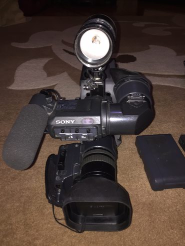 sony a6400: Sony dcr 250 profissional videokamera tecili satilir. Usdunde arginal