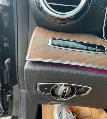 Mercedes-Benz: Mercedes-Benz E 220: 2 l | 2016 il Sedan — 9