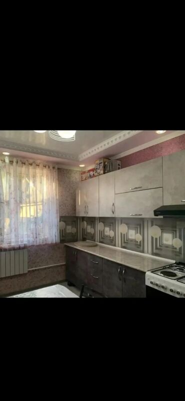 тынчтык ж м: 65 кв. м, 3 бөлмө, Унаа токтотуучу жай, Сарай, Забор, тосулган