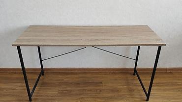 bar stolu: Minimalist iş/oxu masası - Dizayn: Skandinaviya üslubunda sadə və — 1