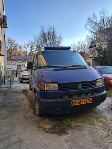 требуется фура: Volkswagen Transporter: 2001 г., 2.5 л, Механика, Дизель, Фургон