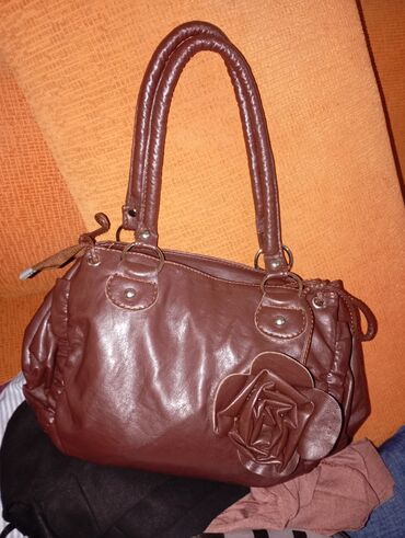 Torbe: Rasprodaja torbi sve po 300 — 5