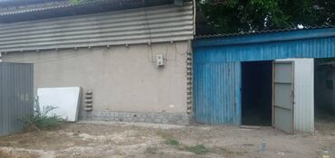 сдаю дом на длительный срок рядом просп жибек жолу бишкек: 56 м², 3 комнаты, Утепленный, Парковка, Сарай