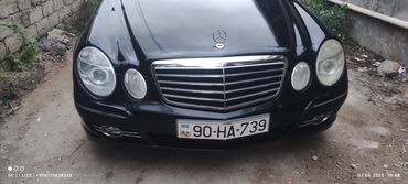 Mercedes-Benz: Mercedes-Benz E 200: 0.3 l | 2000 il Sedan