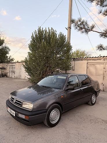 e53 amg: Volkswagen Vento: 1994 г., 1.8 л, Механика, Бензин, Седан — 2