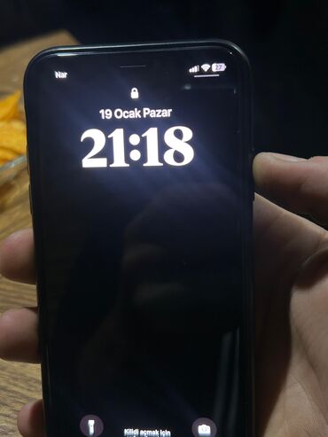 iphone 8 qiymeti islenmis: IPhone X, 64 GB, Ağ