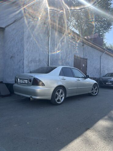 купить авто в бишкеке дешево: Toyota Altezza: 2003 г., 2 л, Автомат, Бензин, Седан