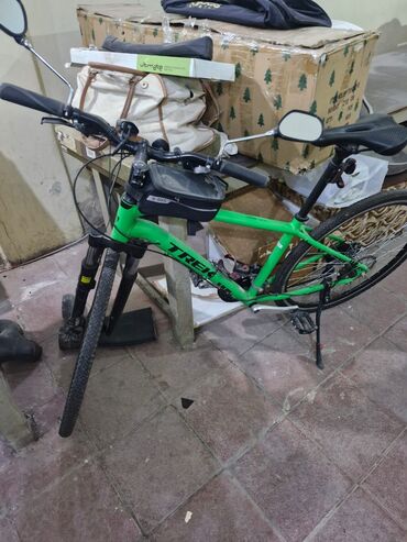 yığılma velosiped: İşlənmiş Dağ velosipedi Trek, 28", Ünvandan götürmə