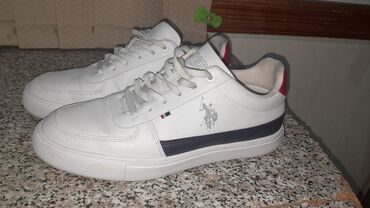 Krasofkalar və idman ayaqqabıları: Кросовки USPA бу состояние отличное 44 р Кросовки SKECHERS 44