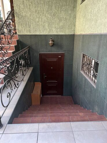 Долгосрочная аренда домов: 330 м², 7 комнат — 14