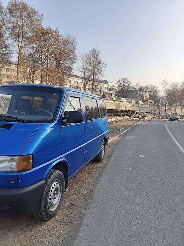 Volkswagen: Volkswagen Transporter: 2002 г., 2.5 л, Механика, Дизель, Фургон — 3