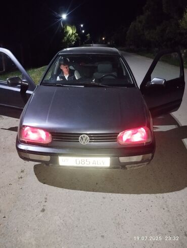 опель вектра б: Volkswagen Golf: 1992 г., 1.8 л, Механика, Бензин, Хетчбек