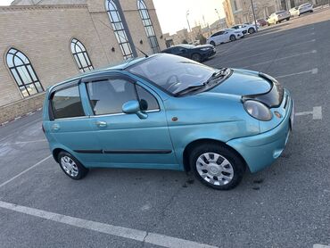 Легковой транспорт: Сдаю в аренду: Легковое авто, Под такси