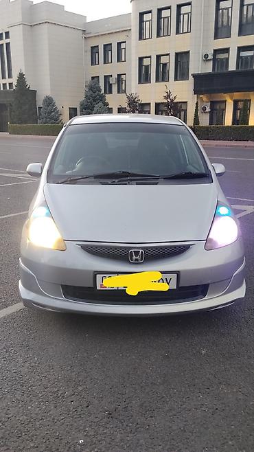 Honda Fit: 2002 г., 1.5 л, Вариатор, Бензин, Хэтчбэк