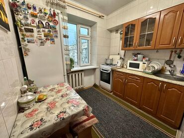 сдаётся квартира молодая гвардия: 3 комнаты, 67 м², Индивидуалка, 5 этаж, Косметический ремонт