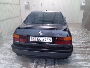 машина хайландер: Volkswagen Vento: 1992 г., 2 л, Механика, Бензин, Седан