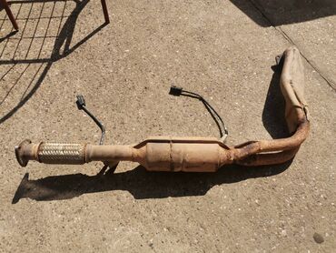 Auto delovi: Dupla grana sa lamda sondama Lada 21214i Niva. Polovna. Izvadjen — 8