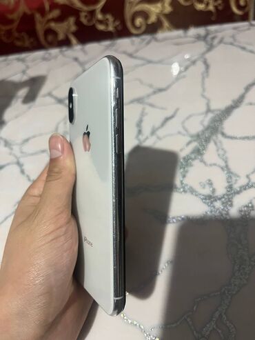 Apple iPhone: IPhone Xs, Б/у, 64 ГБ, Белый, Чехол, 71 % — 2