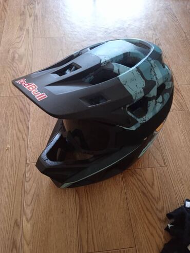 спидометр велосипеда: Продам велошлем, фулфейс, fullface helmet Размер: М Цена: 3500 вместе