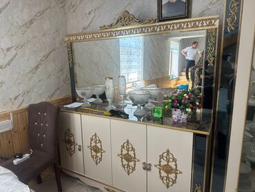 Qida məhsulları: Komod, Servant